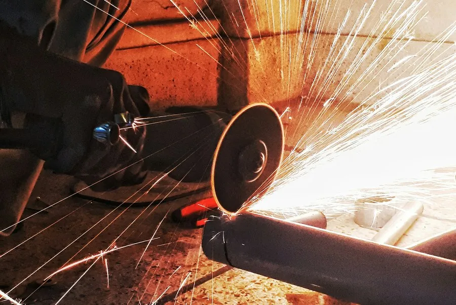 Çelik işleme, kesme adımı